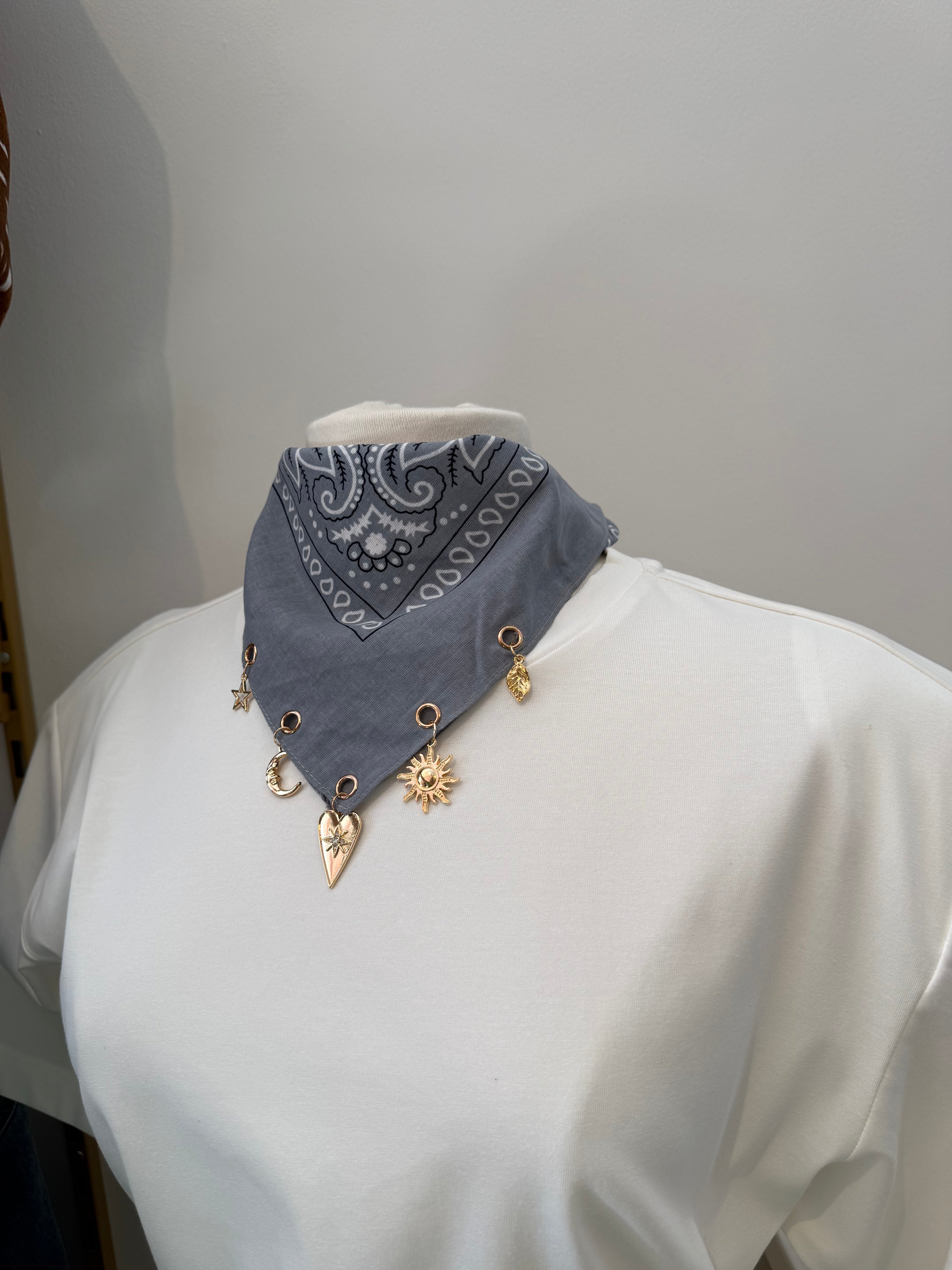 Bandana Sjaaltje met Bedels Grey