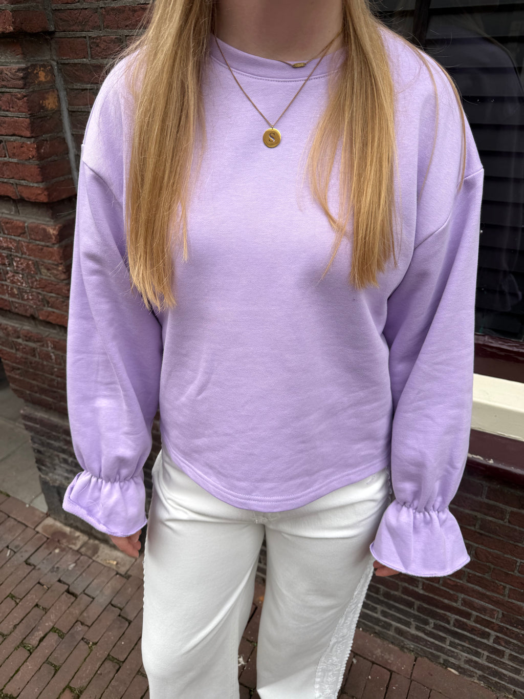 Lila Sweater met Mouwdetails