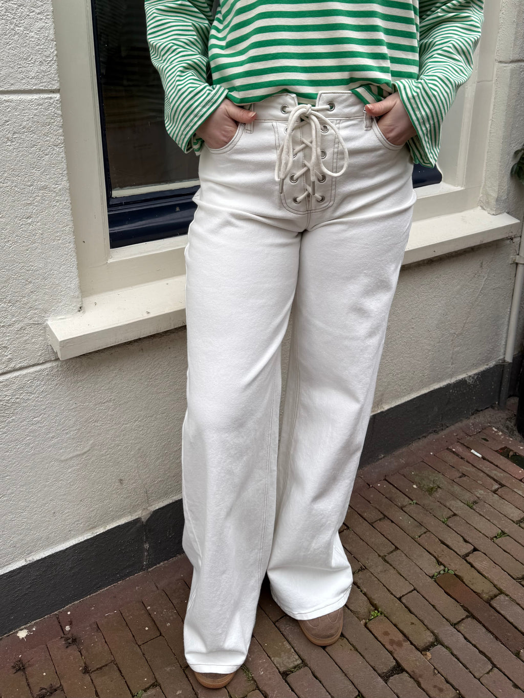 Wide Leg Jeans met Striksluiting