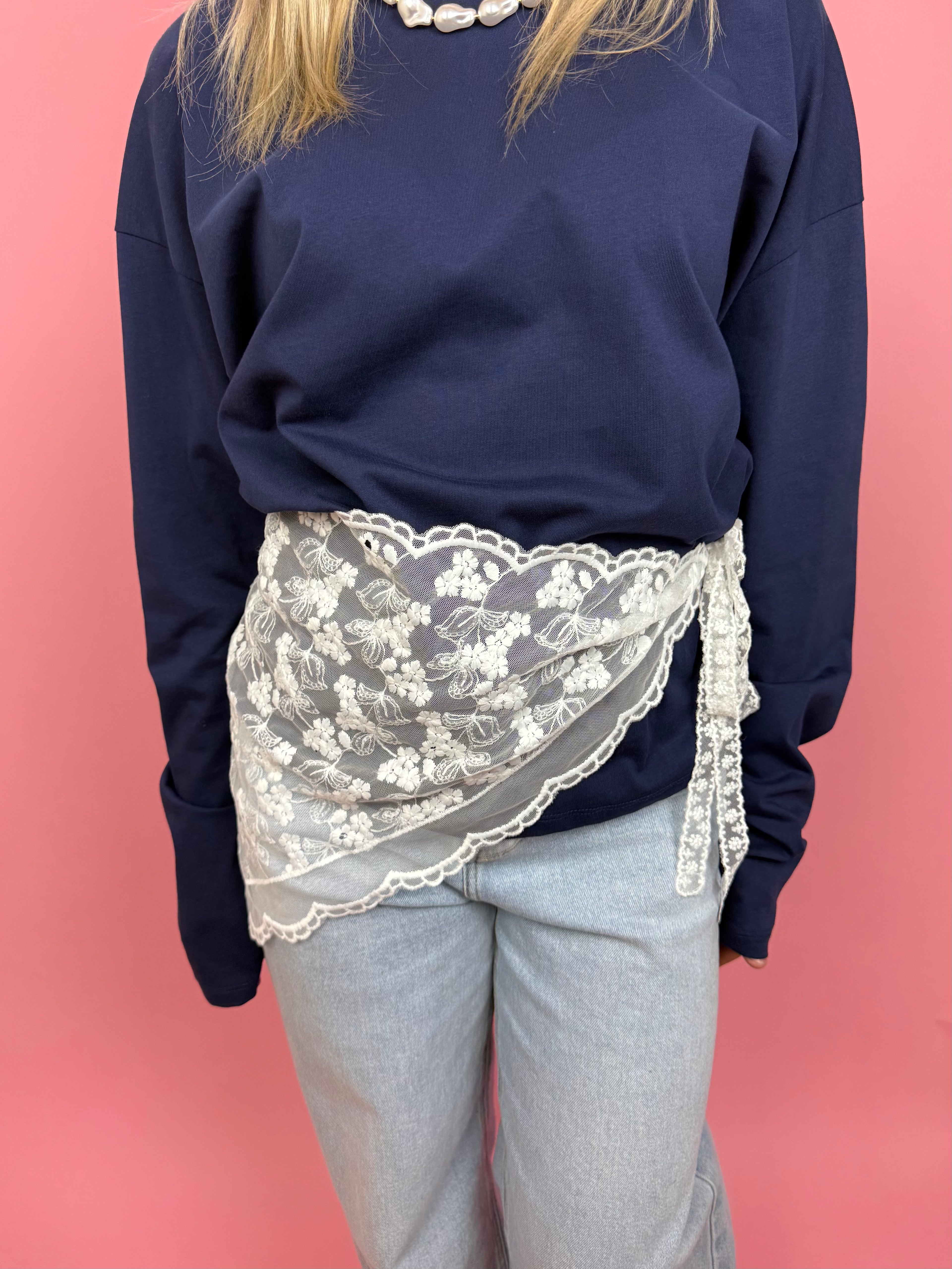 Lace Waist Scarf